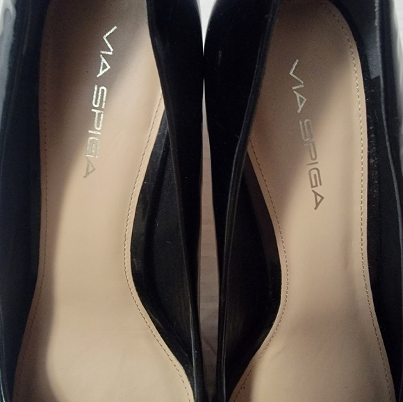 VIA SPIGA Patent Black Heels Size 9 euc - Picture 6 of 7